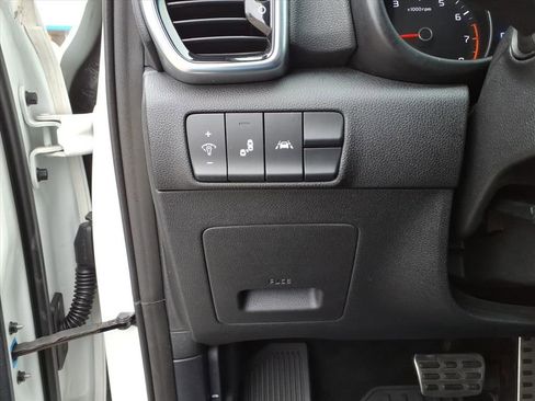 Used 2021 Kia Sportage S w/ S FWD Premium Package image 17