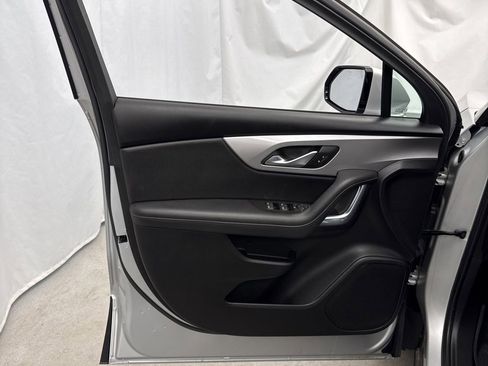 Used 2022 Chevrolet Blazer LT w/ LPO, Black Grille Bar Package image 12