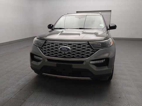 Used 2020 Ford Explorer Platinum w/ Premium Technology Package AWD/4WD image 15