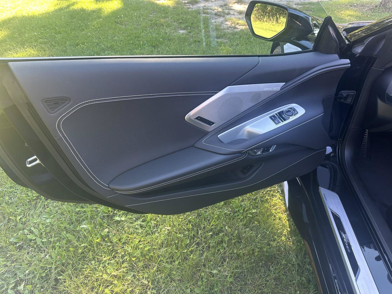 Used 2025 Chevrolet Corvette Z06 RWD image 12