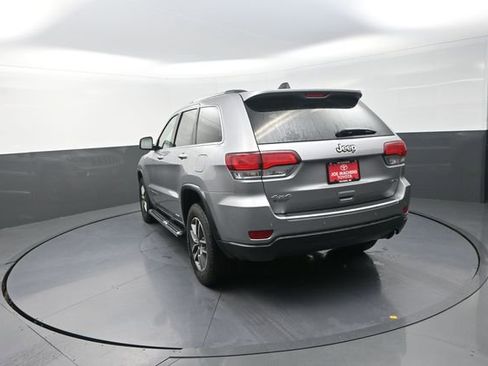 Used 2020 Jeep Grand Cherokee Limited w/ Luxury Group II AWD/4WD image 18