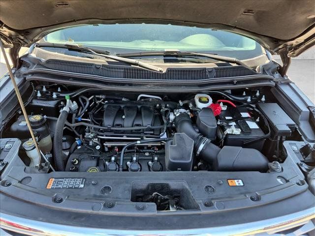 Used 2019 Ford Explorer XLT w/ Equipment Group 202A FWD image 19