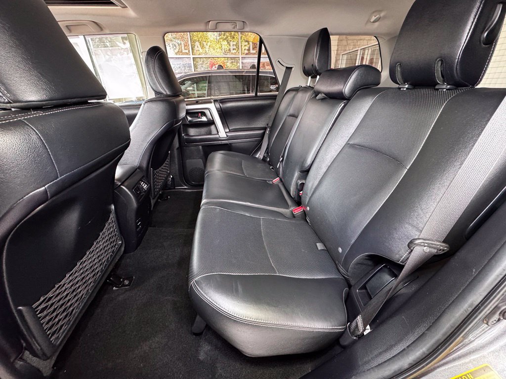 Used 2018 Toyota 4Runner Limited AWD/4WD image 39