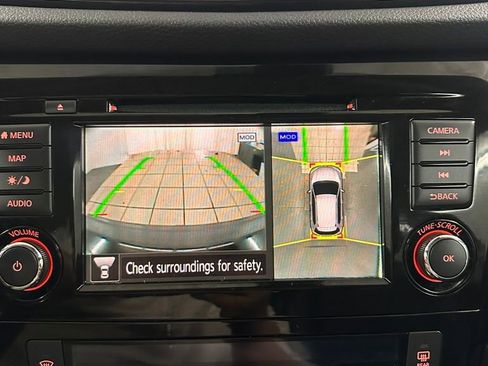 Used 2018 Nissan Rogue SL w/ Premium Package AWD/4WD image 23