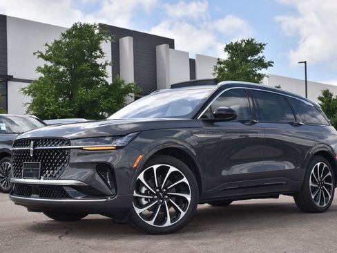 New 2026 Lincoln Nautilus Black Label AWD/4WD image 8