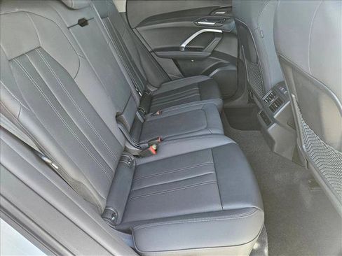 Used 2025 Audi Q5 Premium Plus image 17