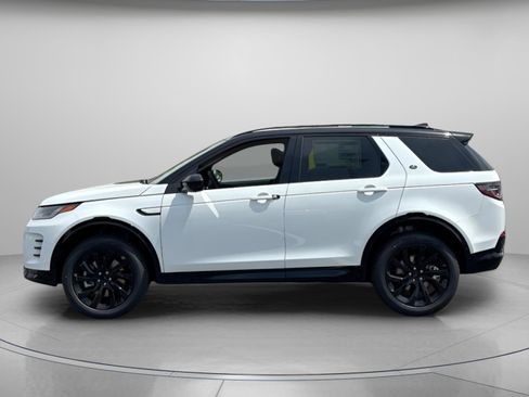Used 2025 Land Rover Discovery Sport Dynamic SE image 2