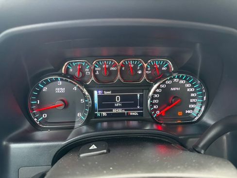 Used 2018 Chevrolet Silverado 1500 LT w/ All Star Edition AWD/4WD image 9