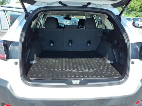 Used 2024 Subaru Outback Premium AWD/4WD image 13