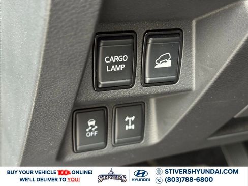 Used 2022 Nissan Frontier PRO-4X image 30