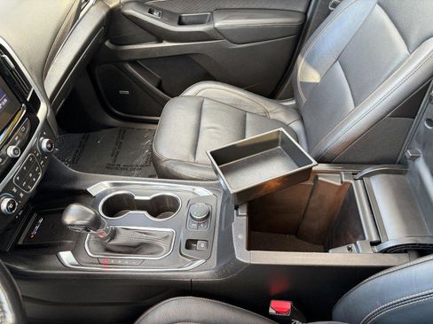 Used 2021 Chevrolet Traverse Premier image 21