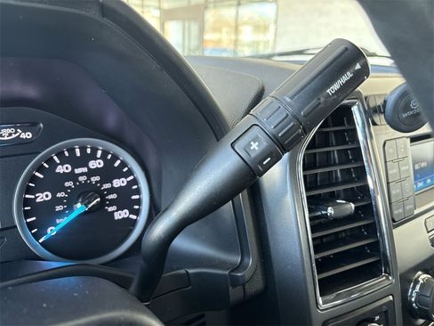 Used 2017 Ford F250 XLT w/ XLT Value Package image 15