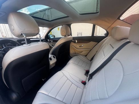 Used 2019 Mercedes-Benz C 300 4MATIC Sedan image 11