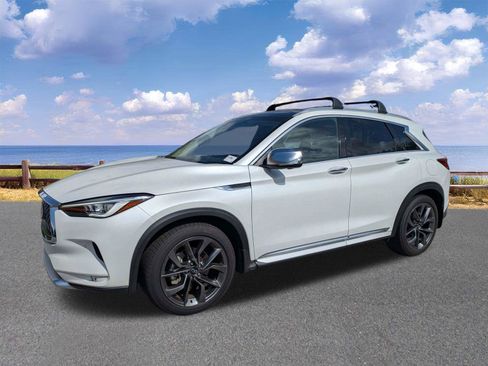 Used 2023 INFINITI QX50 Sensory w/ Accent Package FWD image 4