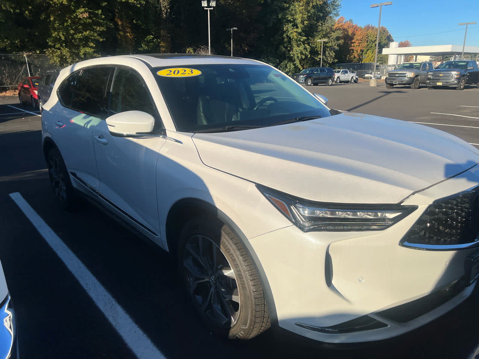 Used 2023 Acura MDX w/ Technology Package AWD/4WD image 1
