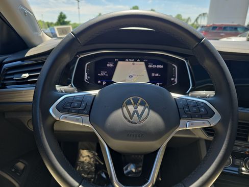 Used 2023 Volkswagen Jetta SEL FWD image 17