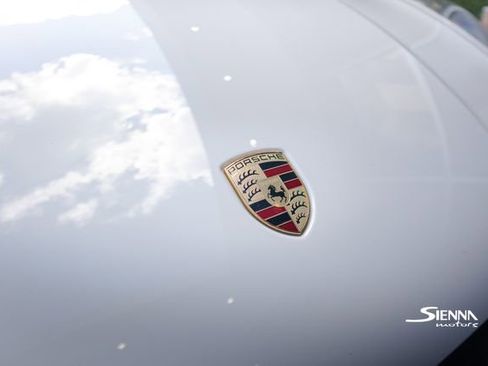 Used 2018 Porsche Macan image 11