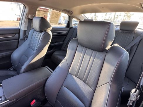 Used 2022 Honda Accord EX-L image 12