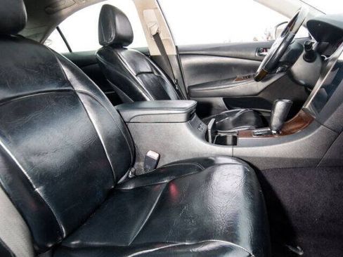 Used 2011 Lexus ES 350 FWD image 16