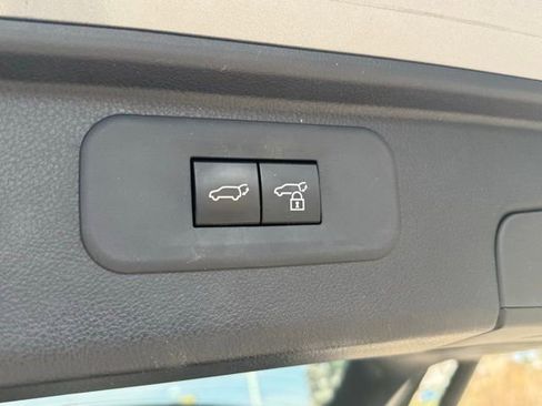 Certified 2025 Toyota Grand Highlander AWD image 49