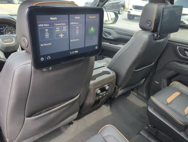 Used 2021 GMC Yukon XL AT4 w/ AT4 Premium Package AWD/4WD image 18