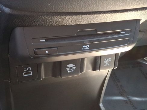 Used 2023 Honda Odyssey Touring image 24