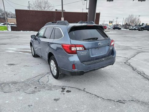 Used 2016 Subaru Outback 2.5i Premium image 3