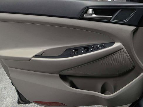 Used 2019 Hyundai Tucson SEL w/ Cargo Package FWD image 6