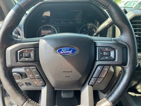 Used 2018 Ford F150 XLT w/ Equipment Group 302A Luxury image 10