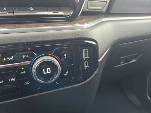 Used 2023 Chevrolet Silverado 1500 RST image 27