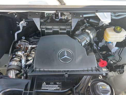 Used 2025 Mercedes-Benz Sprinter 2500 image 29