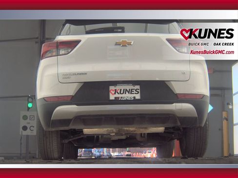 Used 2025 Chevrolet TrailBlazer LT image 16