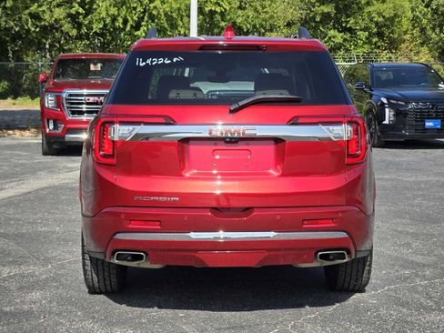 Certified 2023 GMC Acadia Denali w/ Denali Ultimate Package FWD image 4