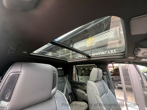 Used 2022 Cadillac Escalade Sport image 26