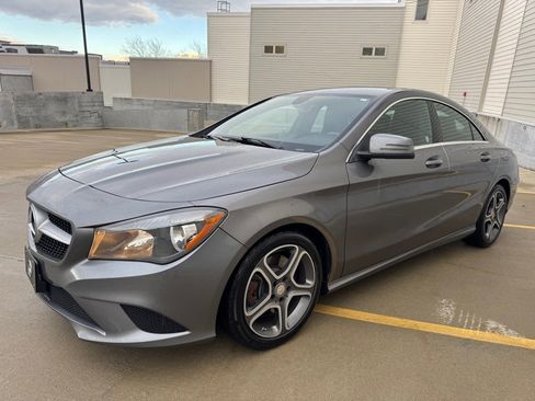 Used 2014 Mercedes-Benz CLA 250 image 7