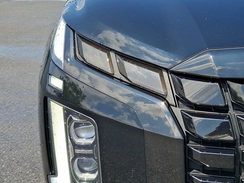 Used 2023 Hyundai Palisade Limited AWD/4WD image 12