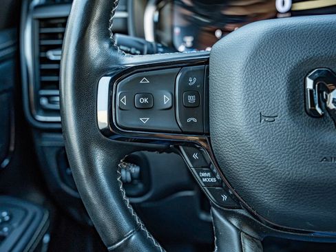 Used 2025 RAM 1500 Limited AWD/4WD image 19