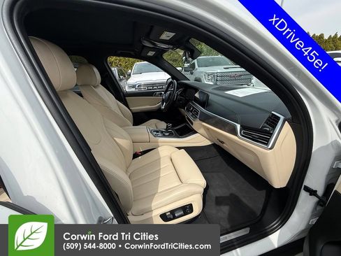 Used 2022 BMW X5 xDrive45e AWD/4WD image 10