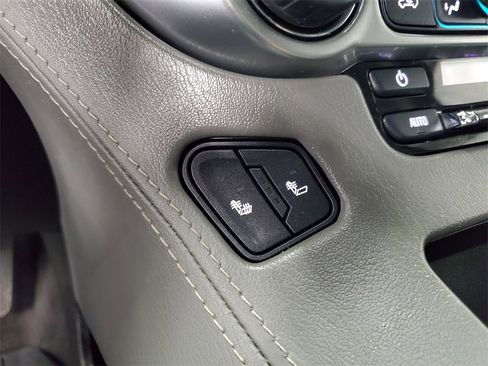 Used 2019 Chevrolet Suburban LT w/ Max Trailering Package image 20