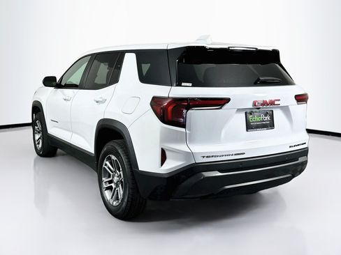Used 2025 GMC Terrain Elevation AWD/4WD image 5