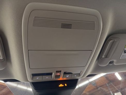 Used 2021 MAZDA CX-30 2.5 Turbo w/ Premium Package image 16