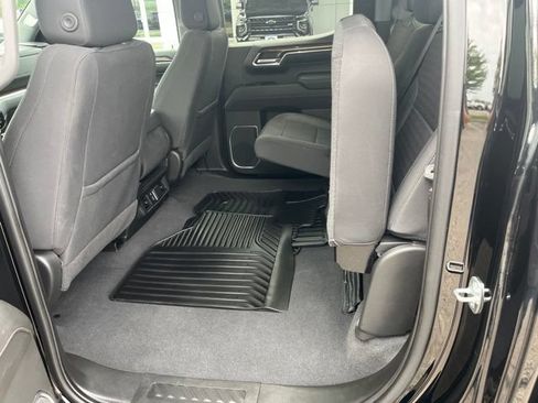 Used 2023 Chevrolet Silverado 1500 LT AWD/4WD image 17