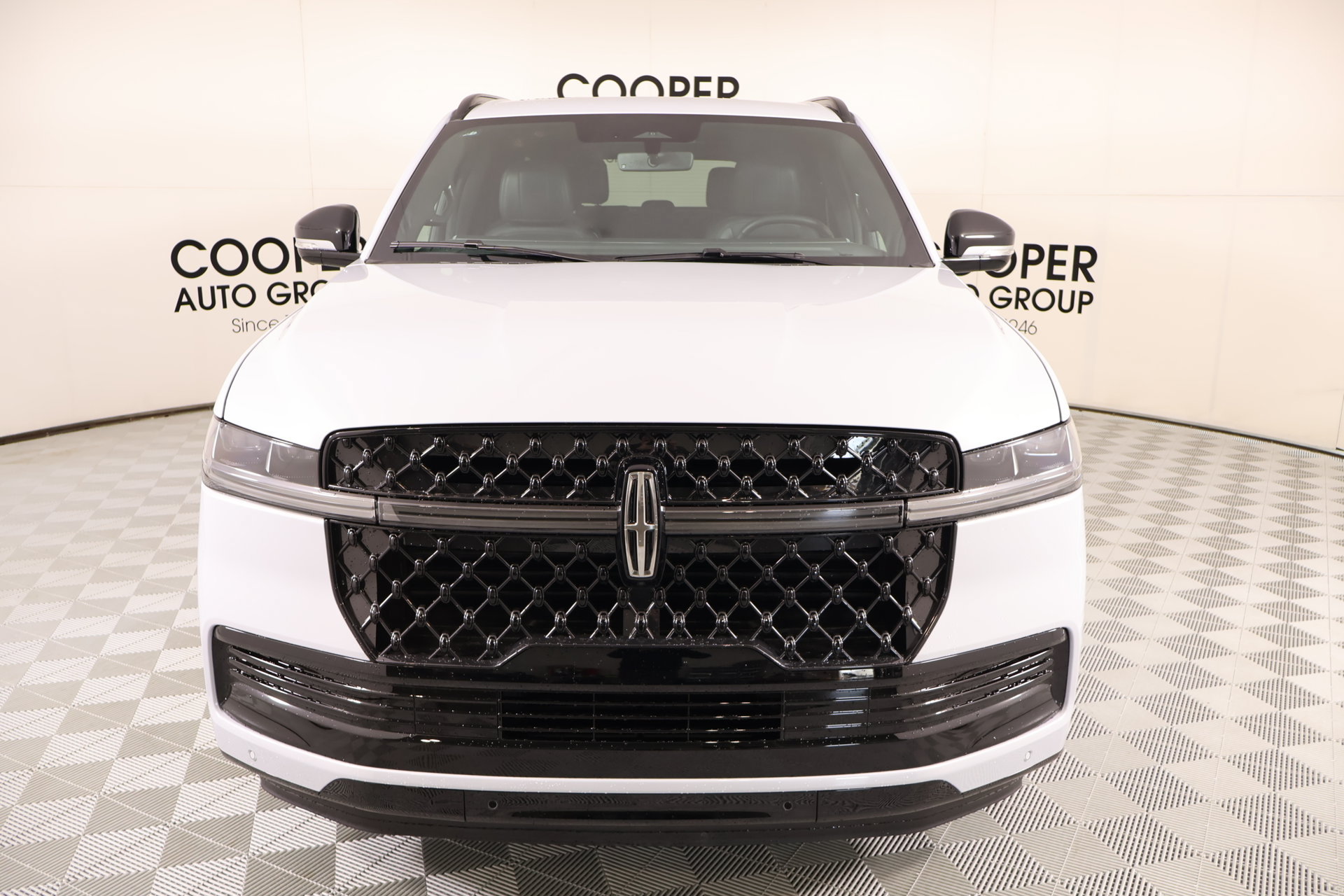 New 2026 Lincoln Navigator L Reserve w/ Jet Appearance Package AWD/4WD image 9