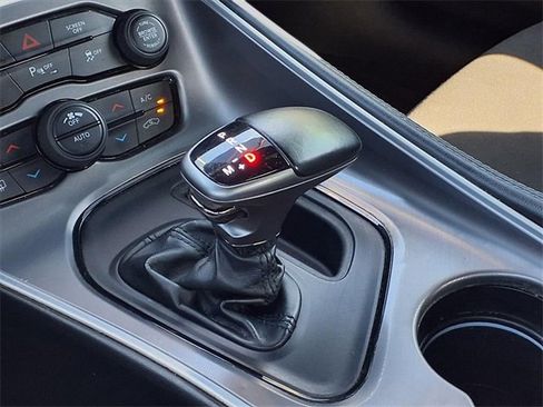 Used 2022 Dodge Challenger GT image 16