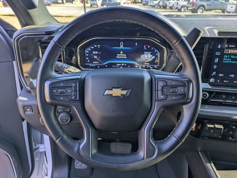 Used 2025 Chevrolet Silverado 3500 High Country w/ High Country Premium Package image 19