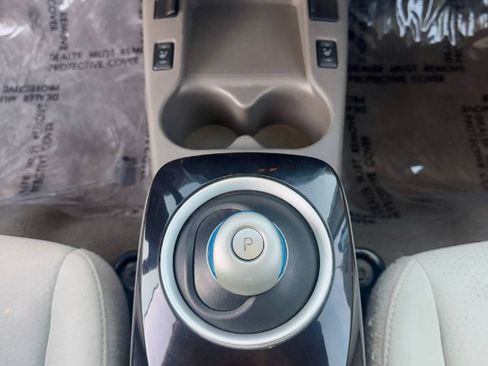 Used 2013 Nissan Leaf SV FWD image 16