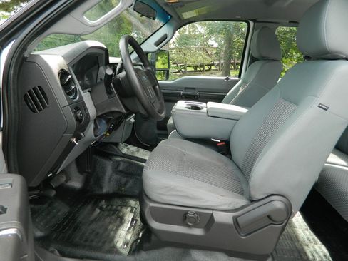 Used 2014 Ford F250 XL w/ Power Equipment Group AWD/4WD image 13