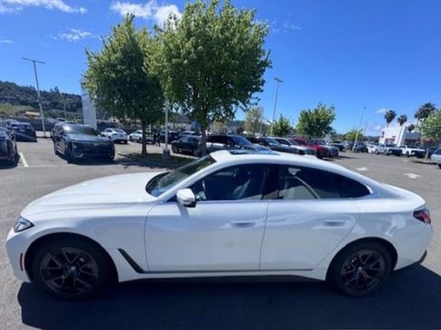 Used 2024 BMW i4 eDrive35 w/ Premium Package image 5