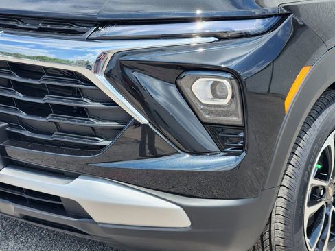 New 2026 Chevrolet TrailBlazer LT w/ LT Cold Weather Package FWD image 6