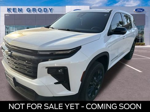 Used 2024 Chevrolet Traverse LS w/ Midnight/Sport Edition FWD image 1